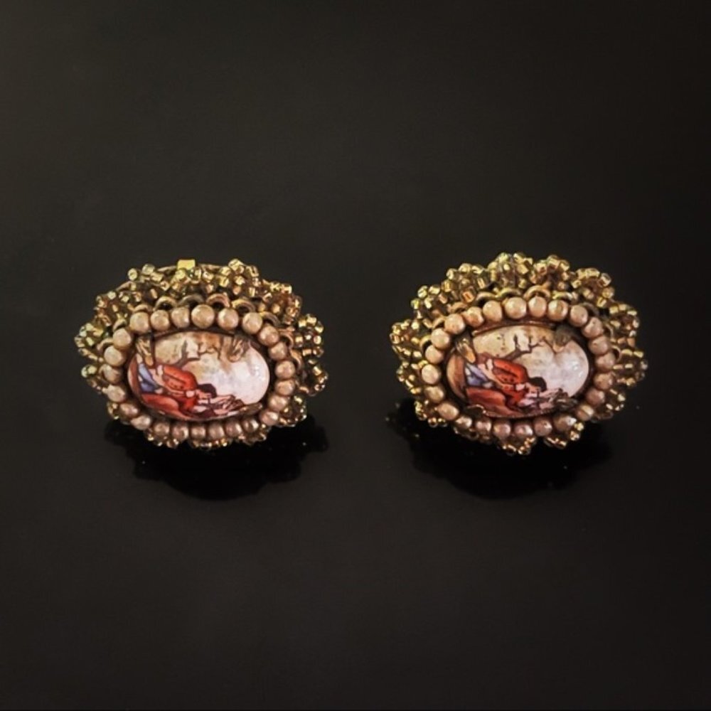 ✨Gorgeous VTG Enamel Hand-paint Clip On Earrings